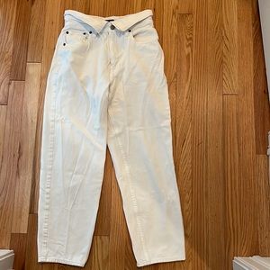 Abercrombie & Fitch White Mom Jean